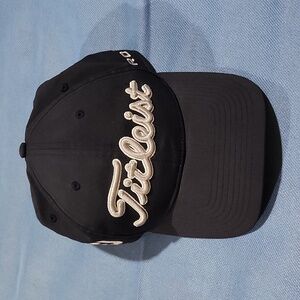 Fitleist Pro VI Gold Cap